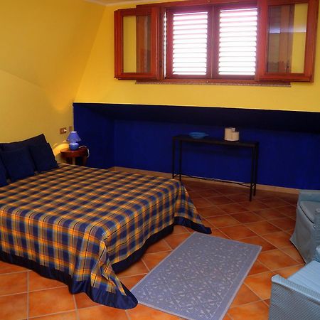 Bb Doliahouse Bed and Breakfast Dolianova Rum bild