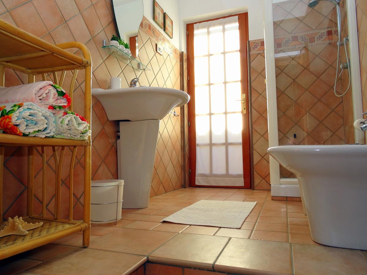 Bb Doliahouse Bed and Breakfast Dolianova Rum bild